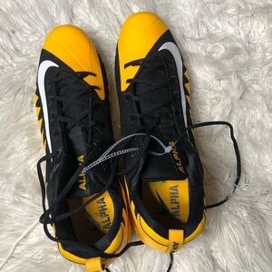 NEW Nike black yellow alpha menace sz 18 cleats